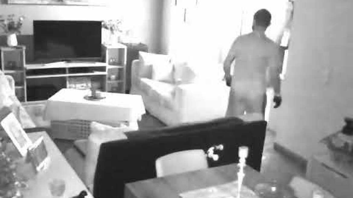 Εισβολή θρασύτατων διαρρηκτών σε σπίτι στον Άλιμο