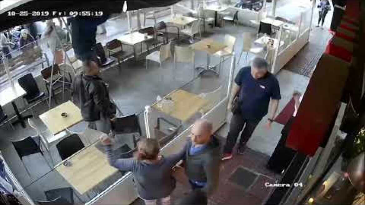 Η στιγμή της πτώσης του 45χρονου από τον 6ο όροφο στο Γαλάτσι (full)