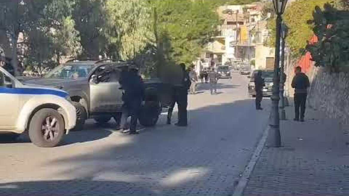 Η αστυνομία στο χωριό Βορίζια της Κρήτης (6)