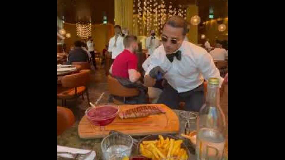 Nusr-Et London Opening Day  💛💛