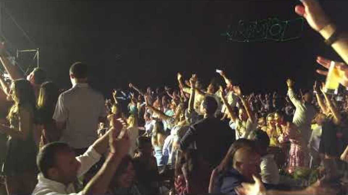 Το δυναμικό come back των Ελλήνων στην συναυλία του Ρέμου στη Ψαρού (3)