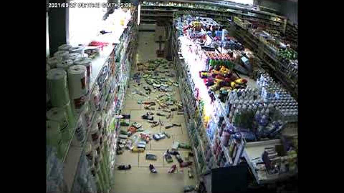 Σεισμός στο Ηράκλειο: Δείτε πώς γλίτωσε βρέφος σε σούπερ μάρκετ τελευταία στιγμή