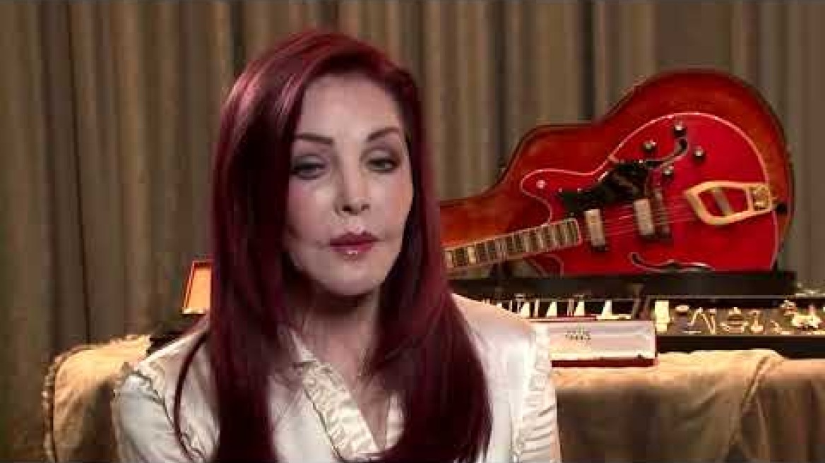 Elvis Presley's jewelry goes under the hammer