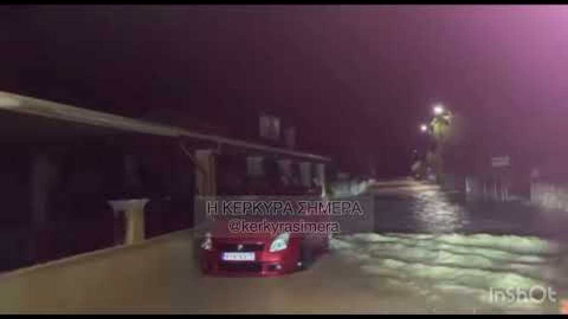 Σοβαρά προβλήματα από την κακοκαιρία στη βόρεια Κέρκυρα, κατολισθήσεις, κλειστά σχολεία και διακοπές ρεύματος