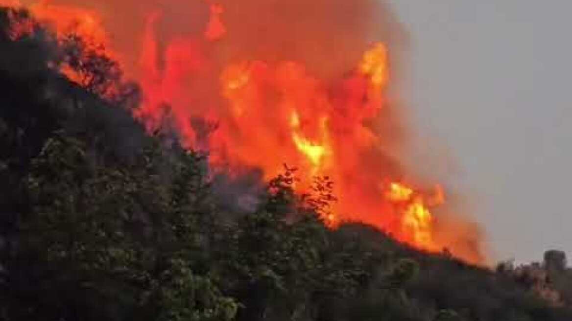 Vazhdon për të 3-tën ditë zjarri në zonën e bashkisë Finiq, ndërmjet fshatrave Malçan dhe Cerkovicë