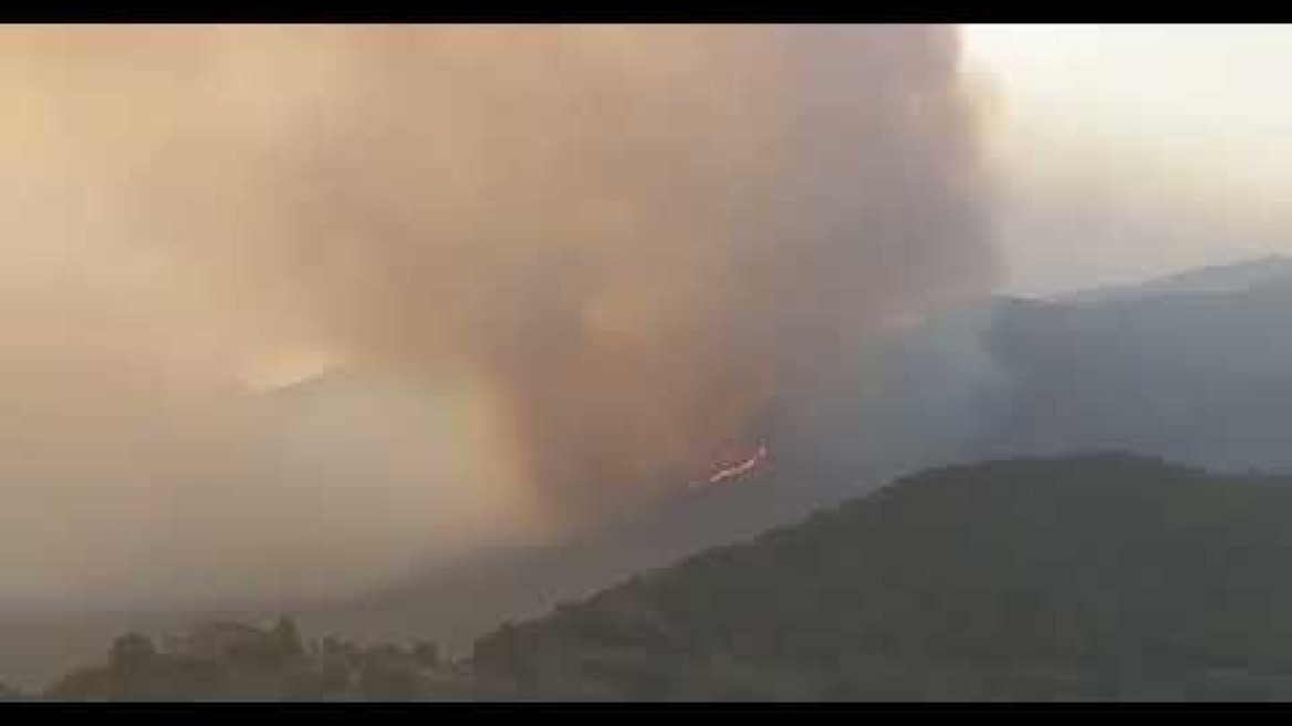 Μεσσηνία: Μεγάλη πυρκαγιά στην Κάτω Μέλπεια