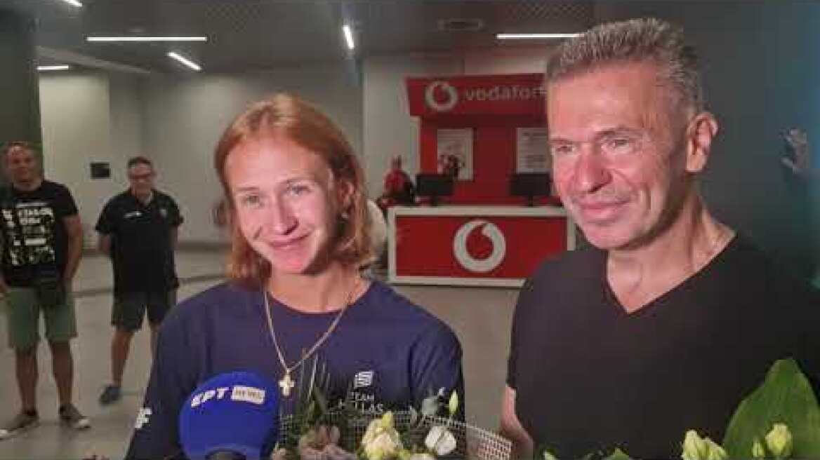 Υποδοχή της Mπούρμπου στη Θεσσαλονίκη