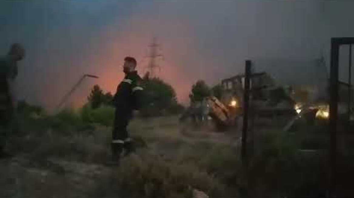 Απεγκλωβισμός οικογένειας από τον Ελληνικό στρατό