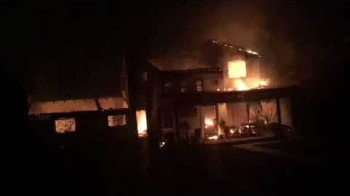 Βίντεο φωτιά σε σπίτι (2)