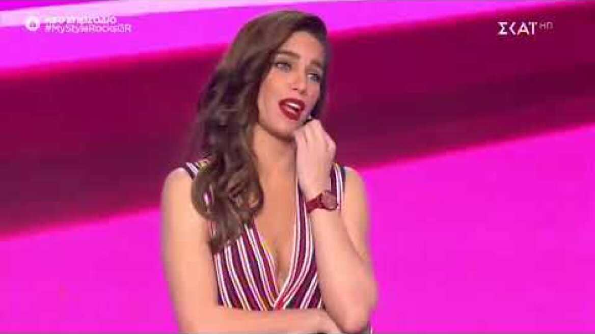 Η Μαρία Καζαριάν με δανεικό τζάκετ και το ταμπελάκι