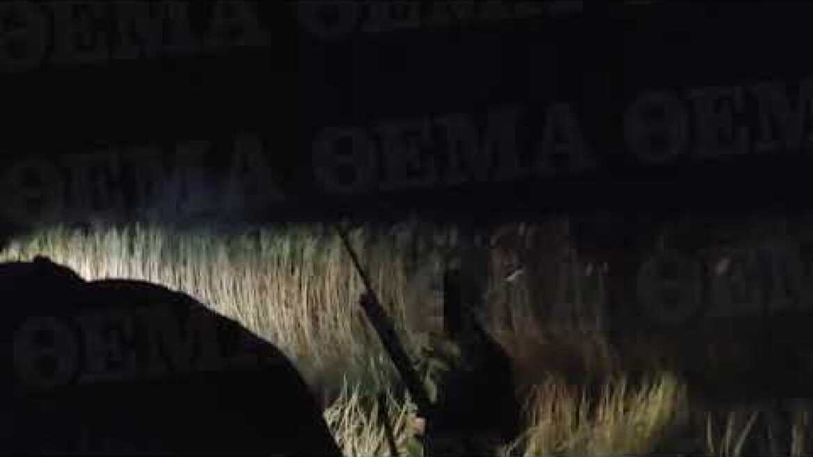 Εθνοφύλακες μαζί με ομάδες κατοίκων του Έβρου ξετρυπώνουν μετανάστες που μπήκαν παράνομα στη χώρα