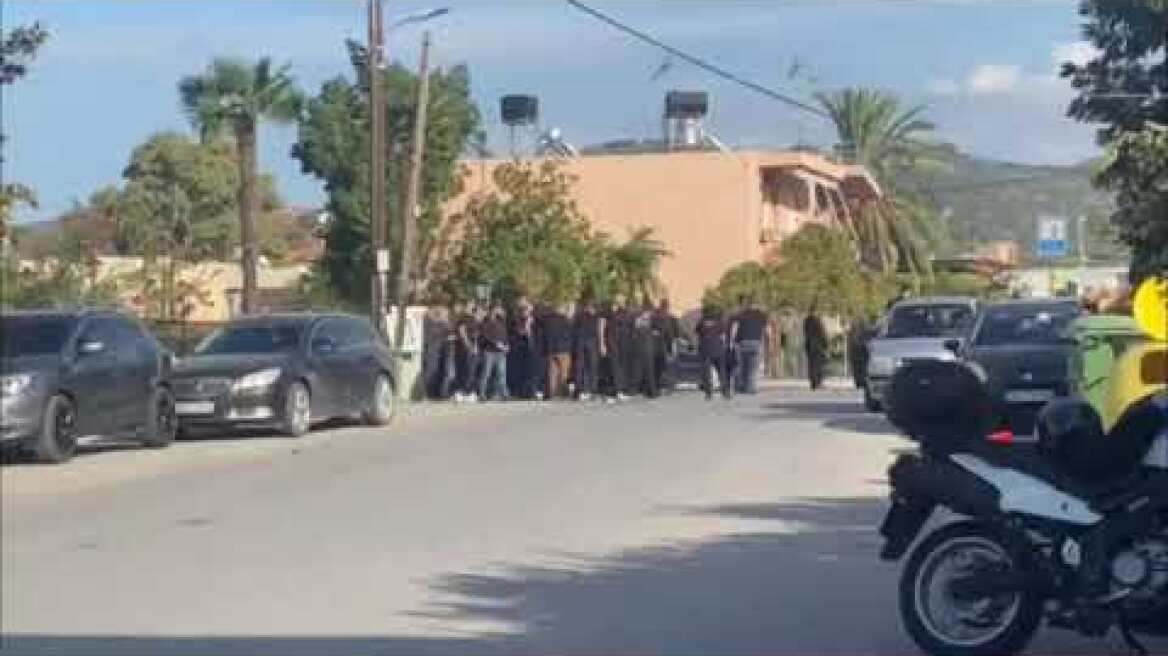 Θρήνος στην κηδεία της Ευαγγελίας Φραγκιαδάκη