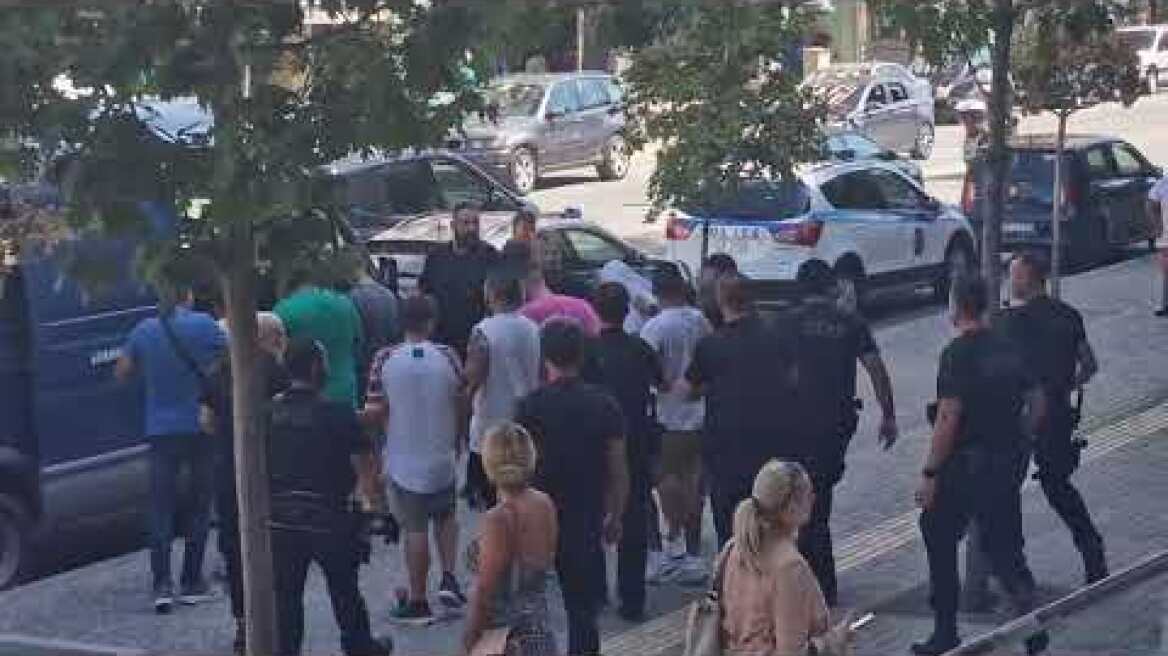 Μεταγωγή των συλληφθέντων από την εξάρθρωση των εγκληματικών οργανώσεων στη Θεσσαλονίκη (2)