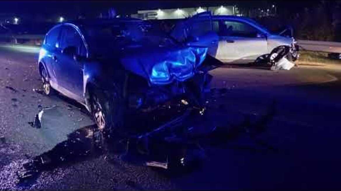 Αγρίνιο: Μετωπική στην εθνική οδό - σφοδρό τροχαίο