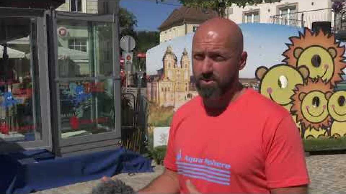 Αυστριακός έμεινε 2,5 ώρες μέσα στον πάγο φορώντας μόνο το μαγιό του