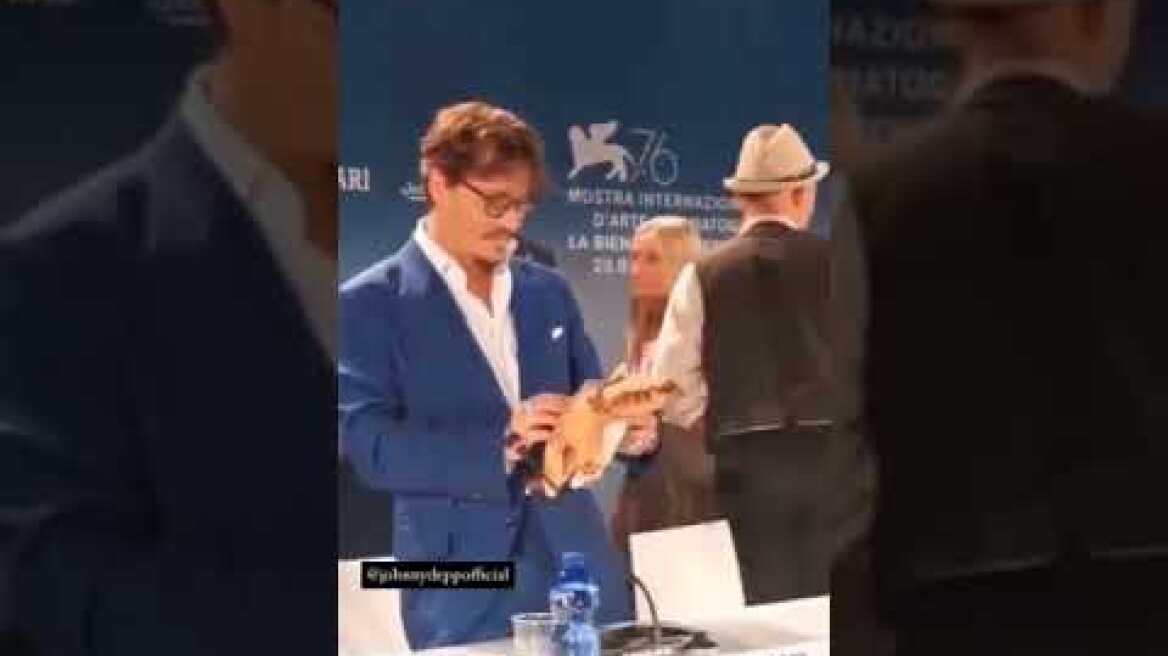 Bodyguard Gets Hit Hard For Trying To Steal Johnny Depp's Lion