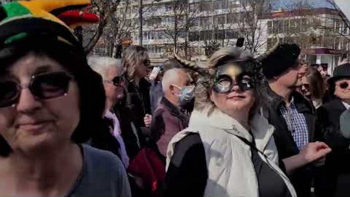 Ξεφάντωμα στην Κεντρική πλατεία με τα Μπουλούκια