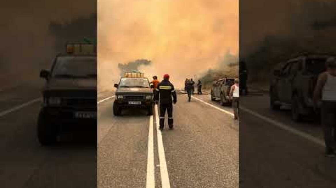 Φωτιά στη Μάνδρα