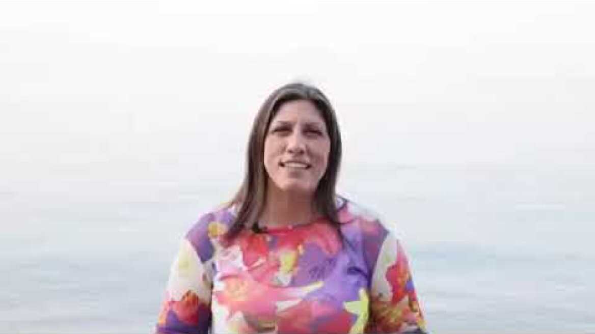 Οι νέες καρδούλες της Ζωής Κωνσταντοπούλου στο σποτ της Πλεύσης Ελευθερίας