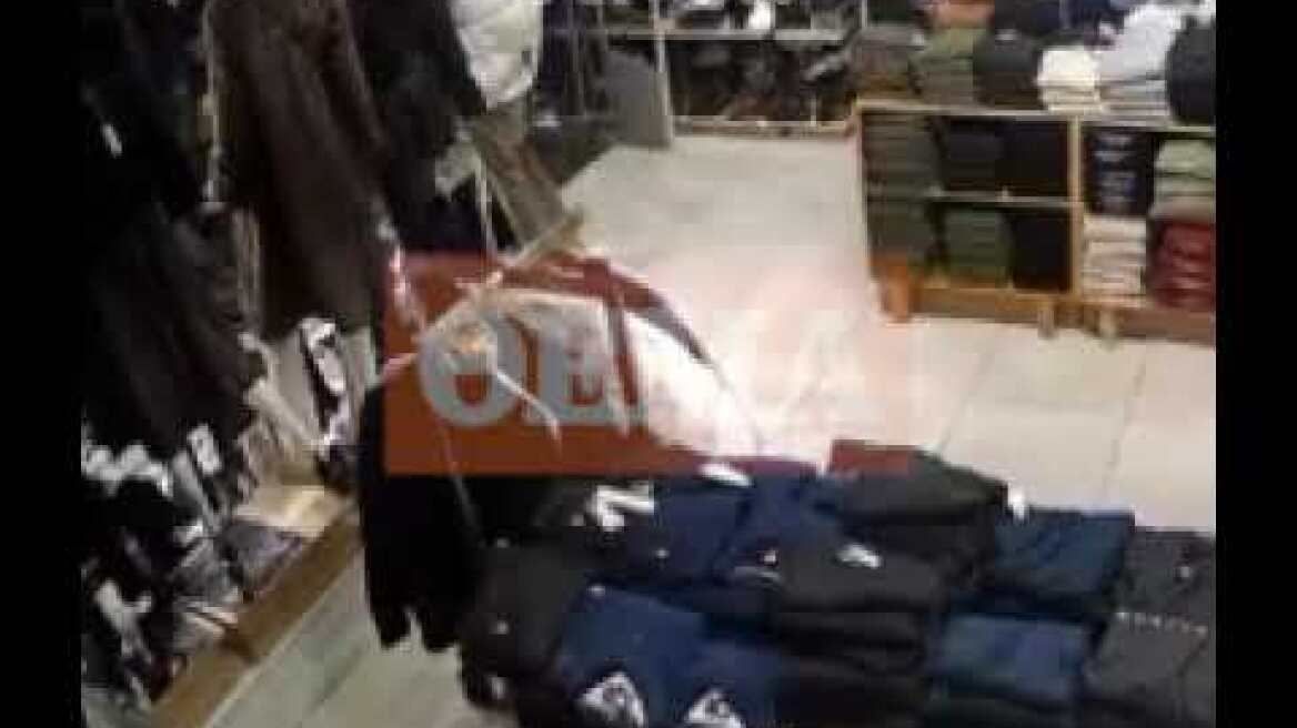 Ληστεία σε κατάστημα (2)