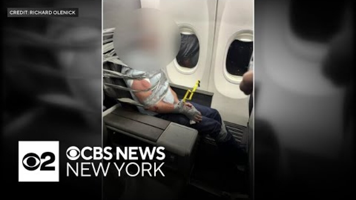 Passengers who helped restrain man on flight to Newark describe chaos