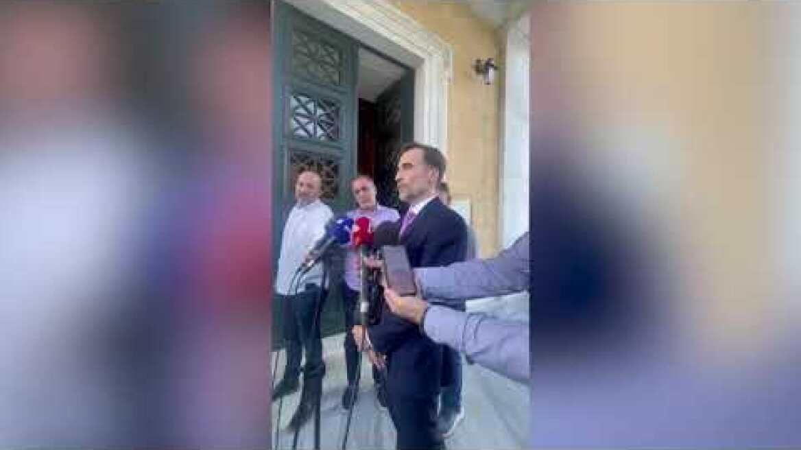 Βουλή: Δεν παραδίδει έδρα ο Χουρδάκης