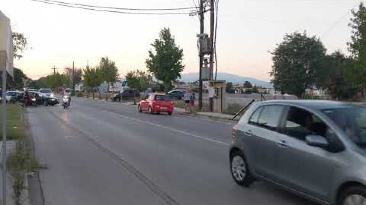 Αυτοκινητοπομπή κατά της μάσκας στα σχολεία