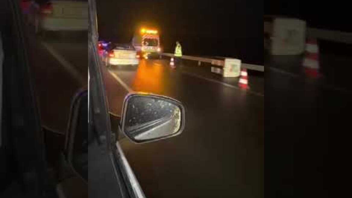 Στιγμές μετά το ατύχημα με δύο νεκρούς στη Χαλκίδα-Σχηματάρι