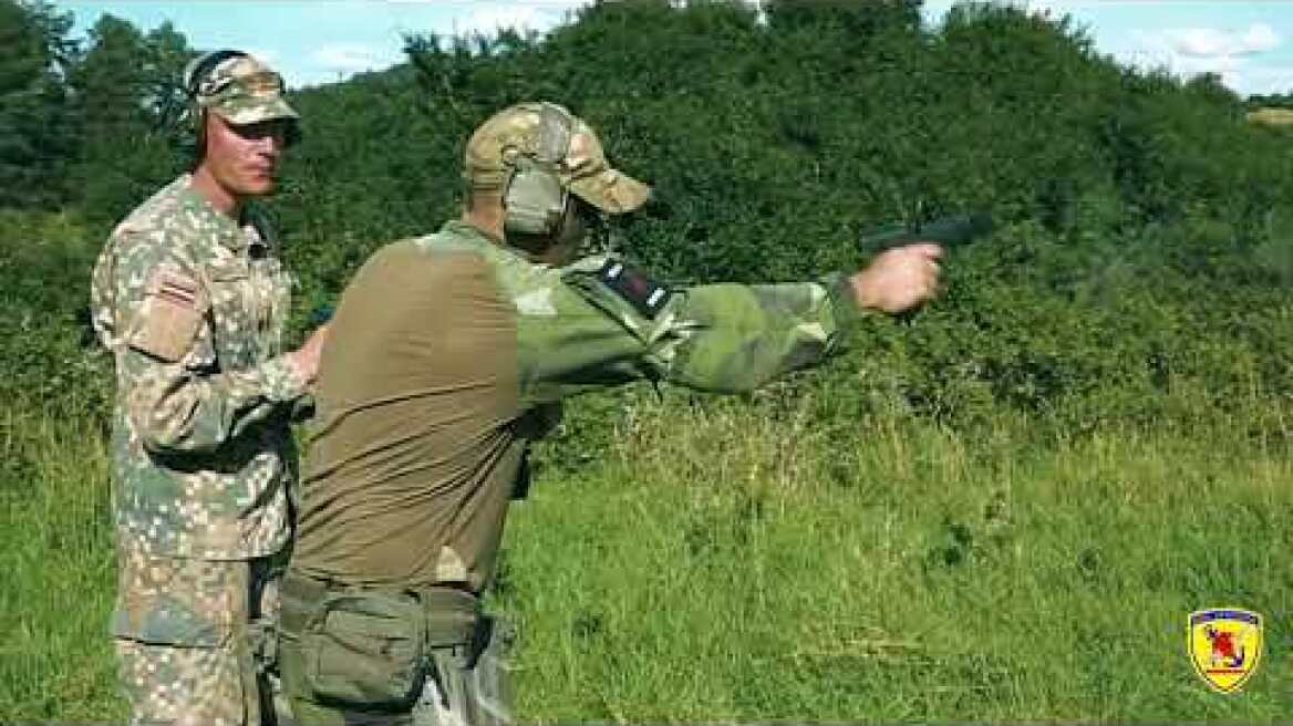 Απονομή Εύφημου Μνείας από τον Αρχηγό ΓΕΕΘΑ σε Διακριθέντες Ελεύθερους Σκοπευτές