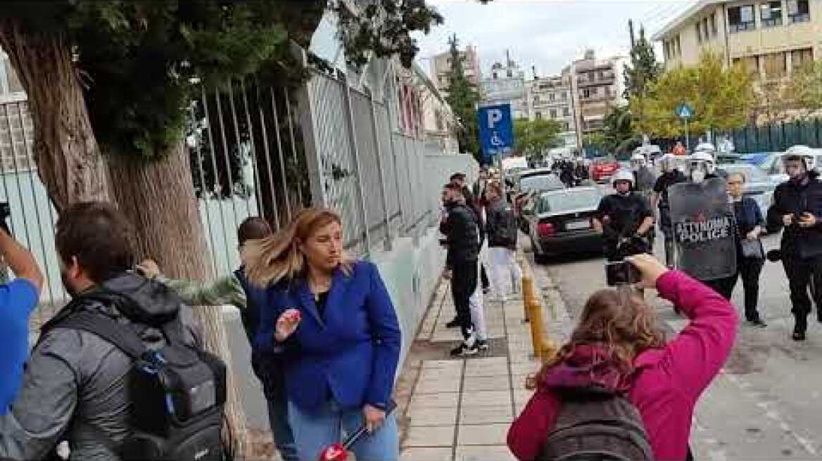 THESSTODAY.GR - Επεισόδια στο 1ο-2ο ΕΠΑΛ Σταυρούπολης 29/09