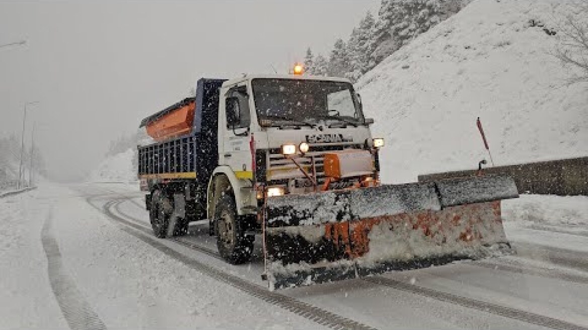Απριλιάτικα χιόνια στην Ευρυτανία (Σήραγγα Τυμφρηστού, 4/4/20)