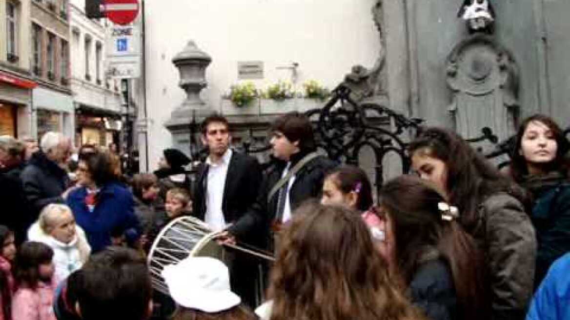 GREECE / MANNEKEN-PIS / ΤΣΟΛΙΑΣ / PLAISIRS D'HIVER / DOULKERIDIS / GNTO