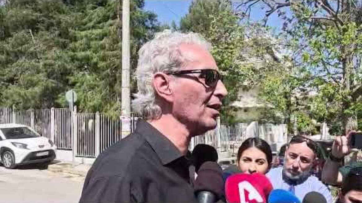 Πώς έγινε το ατύχημα με τη 13χρονη που έπεσε από το μπαλκόνι σχολείου στο Χαϊδάρι