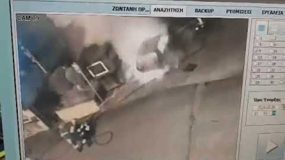 THESSTODAY.GR Φωτιά σε όχημα του δήμου Καλαμαριάς 1