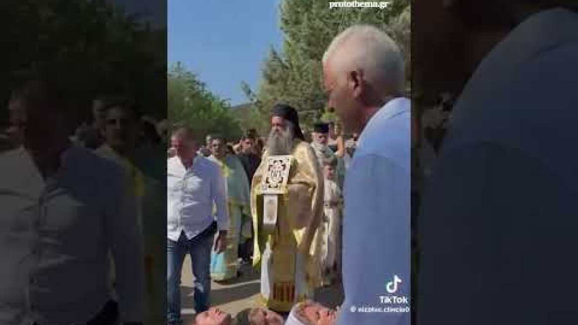 Κεφαλονιά: Η λιτανεία του Αγίου Γερασίμου, η λαοθάλασσα πιστών και το… απρόοπτο με τον...