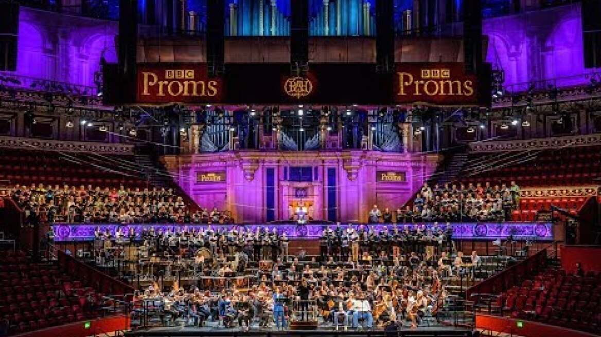 Karina Canellakis conducts Janáček - Glagolitic Mass (2019)