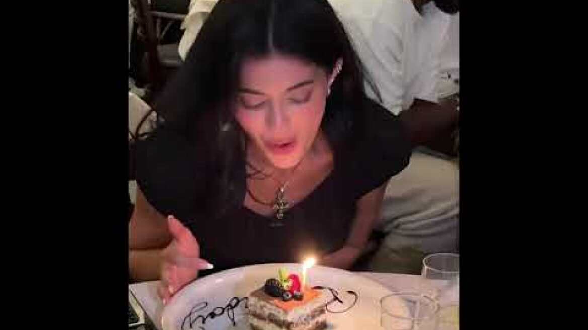 Kylie Jenner: Γιόρτασε τα γενέθλιά της (1)