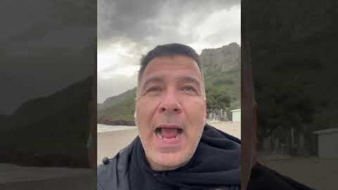 Το μοναχικό ησυχαστήριο του Μπραντ Πιτ στην Ύδρα (2)