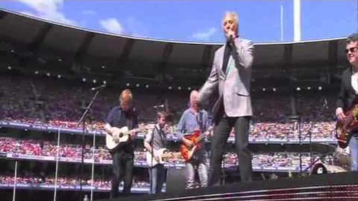 Tom Jones & Ed Sheeran - Kiss