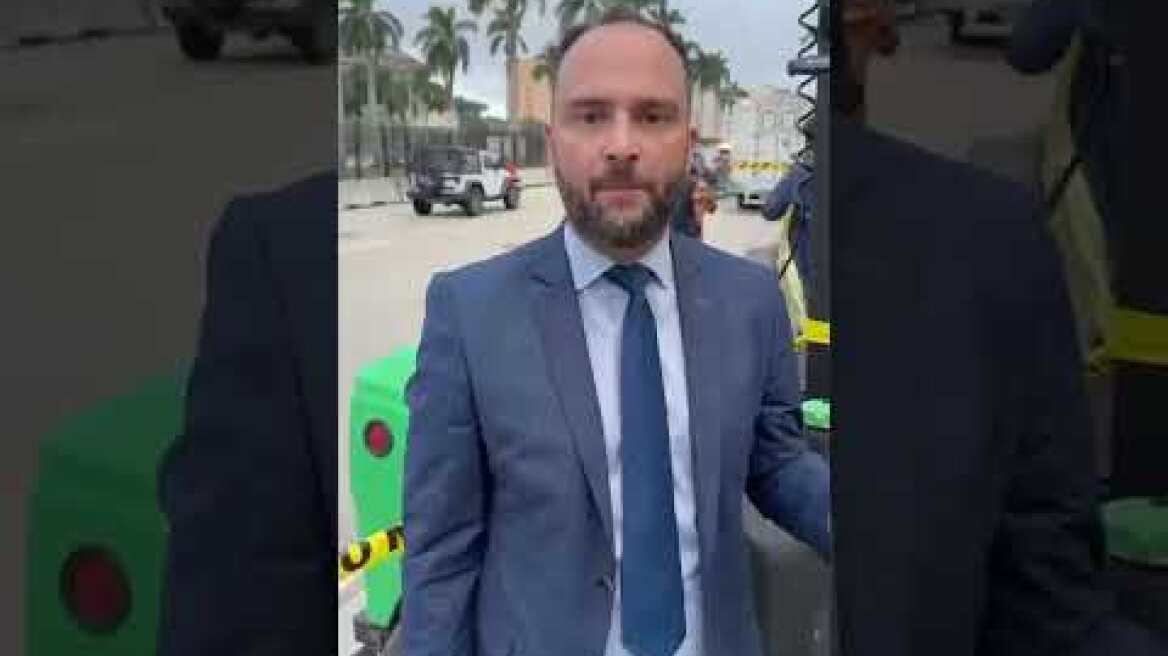 Ο Γιάννης Χαραμίδης μεταδίδει από την Φλόριντα