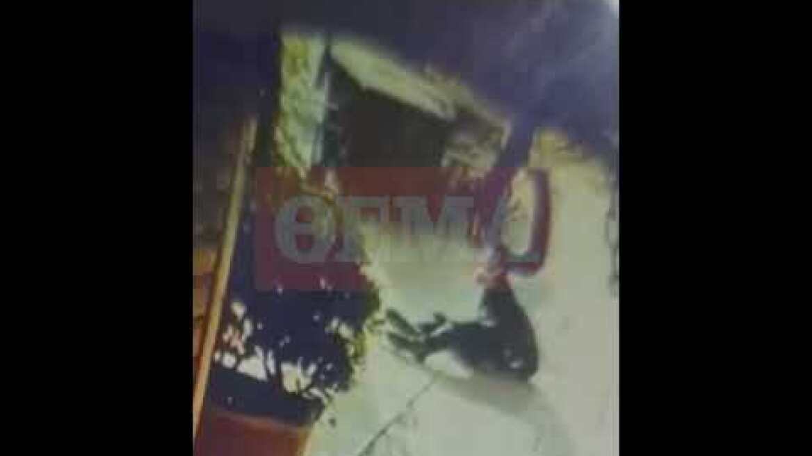 Περιστατικό στα Εξάρχεια (1)