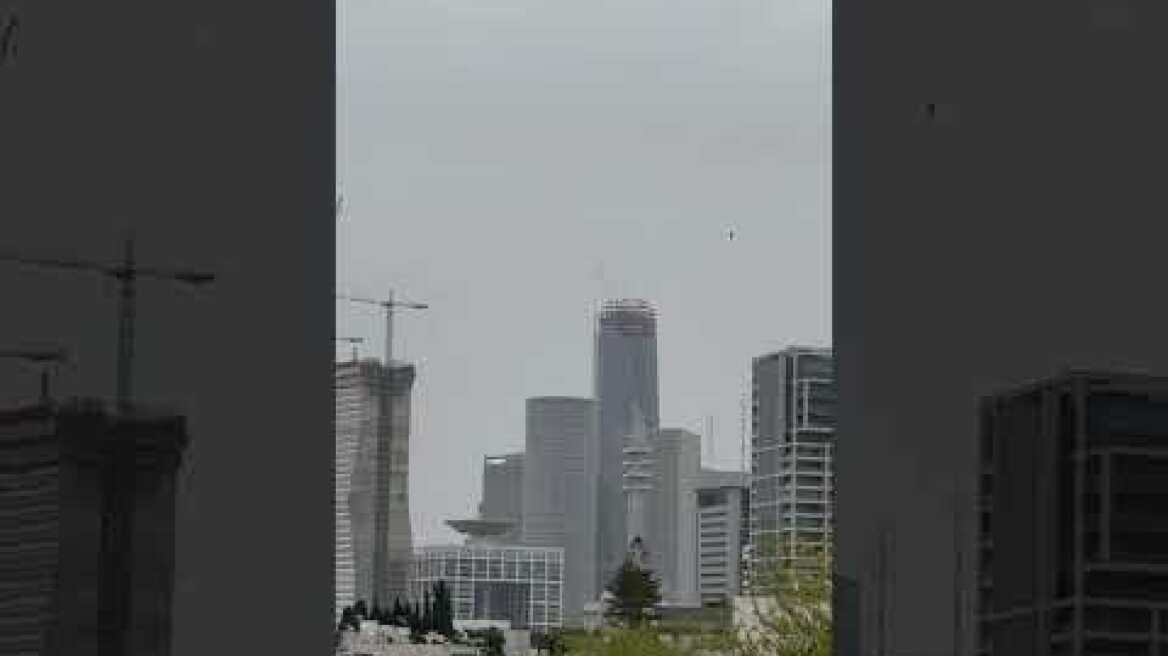 Πενταπλό κύμα πυραυλικών επιθέσεων στο Τελ Αβίβ (4)