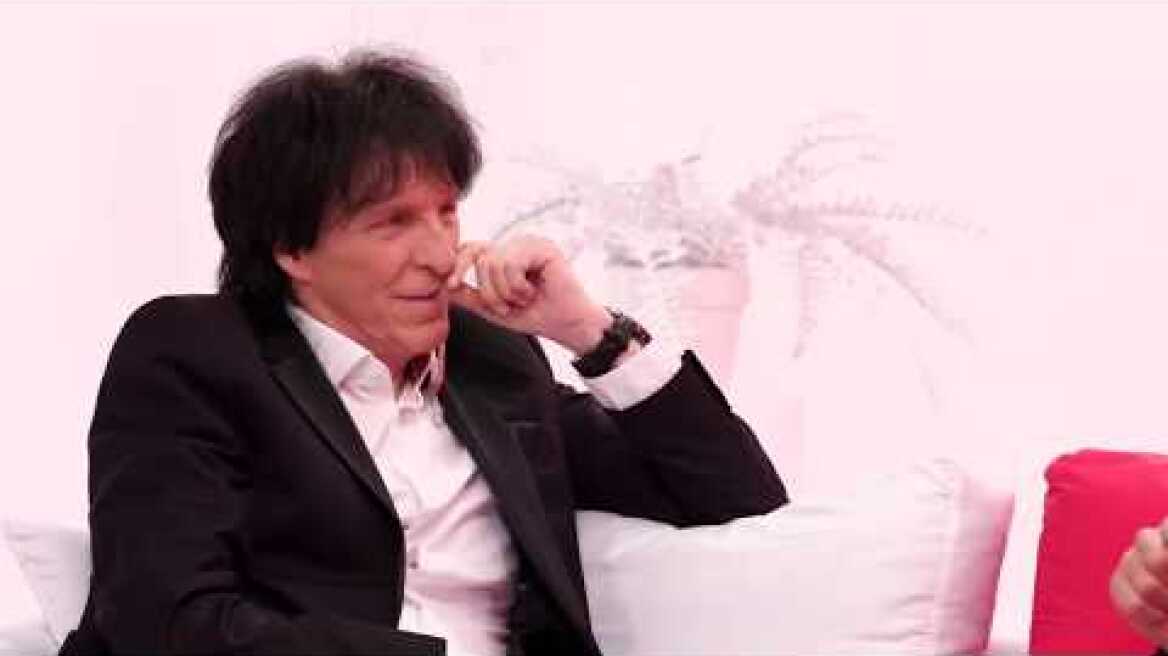 ΖeniΘ DUAL ENERGY: Μιχάλης Τσαουσόπουλος και Ρένος Χαραλαμπίδης… ανακρίνουν τον Δημήτρη Σκαρμούτσο