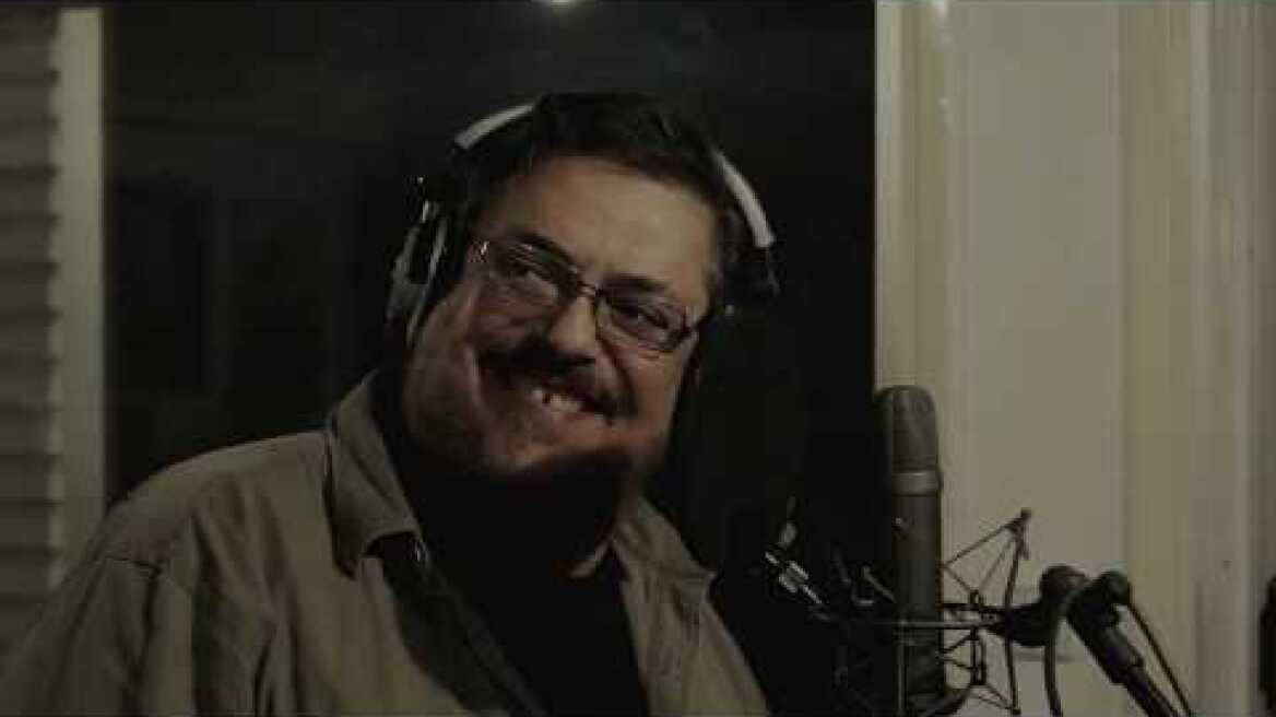 Λαυρέντης Μαχαιρίτσας, Νίκος Πορτοκάλογλου - Κι Όλο Σερφάρω (Official Music Video)