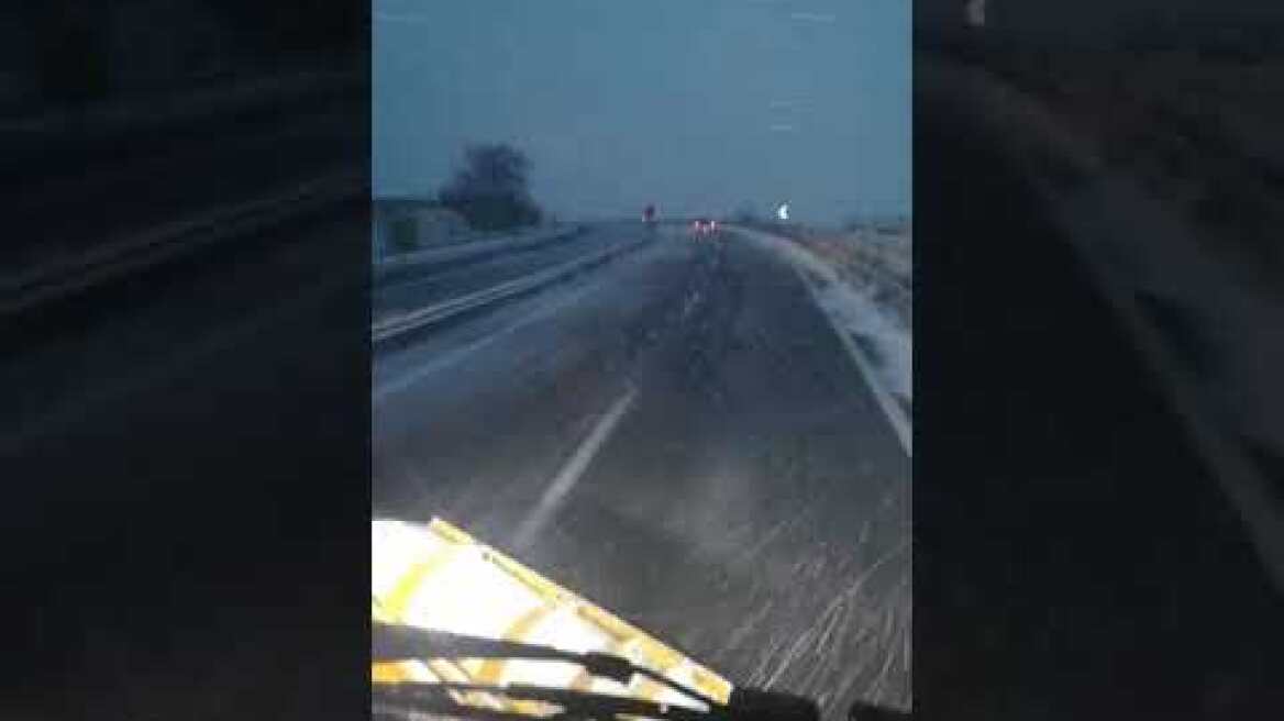 Μάχη με τον χιονιά δίνει η Περιφέρεια Θεσσαλίας