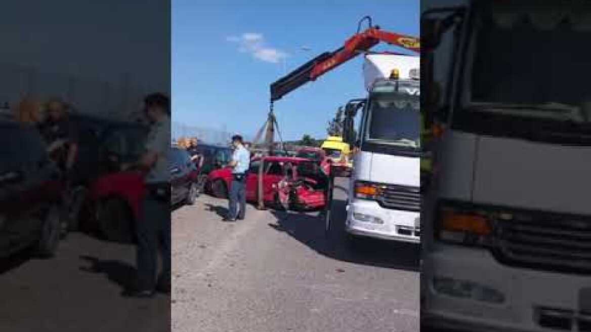 Τροχαίο έξω από τη στάση στον προαστιακό Παιανία Κάντζα