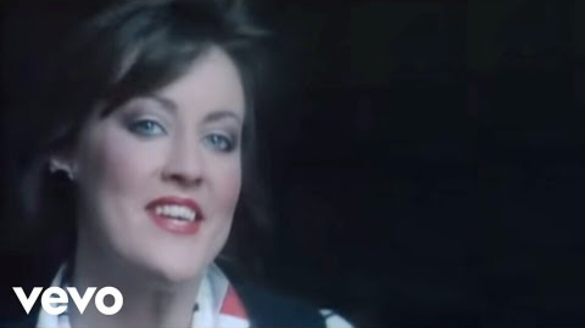 Katrina & The Waves - Walking On Sunshine (Official Video)