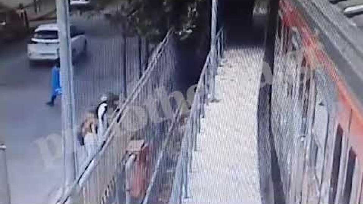 Βίντεο ντοκουμέντο από ληστεία σε δύο ανήλικους στην Κηφισιά - Τους χτύπησαν με λοστό