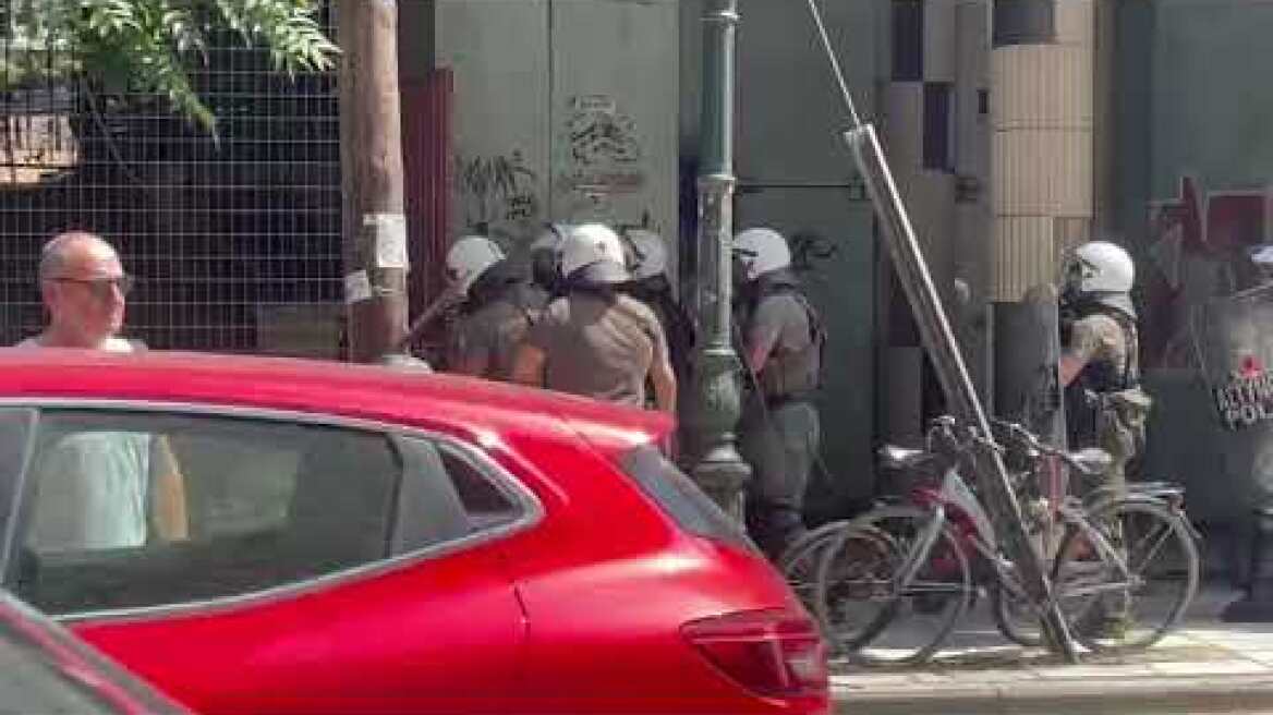 Αστυνομική επιχείρηση στην κατάληψη Libertatia (3)