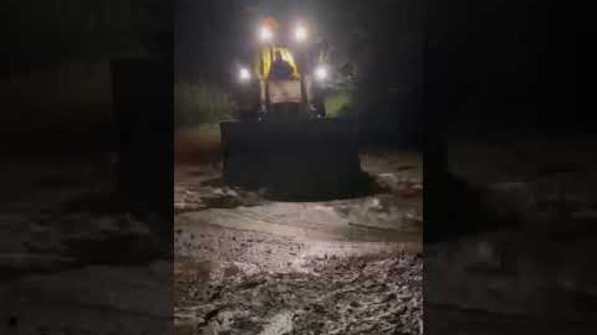 Πλημμύρες από φερτά υλικά στο Ζευγαράκι Αγρινίου – Άμεση επέμβαση του Δήμου